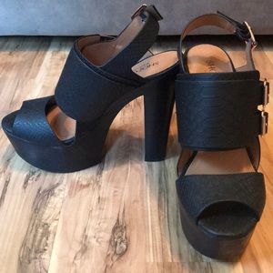 Nasty Gal - Black Platform Heels